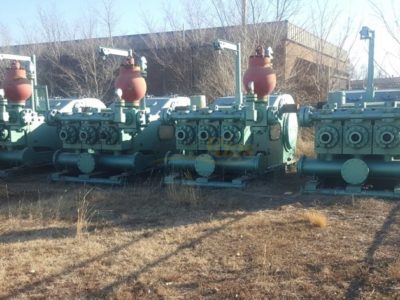 Four F1600hp Mud Pumps