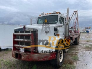 Kenworth T-800 Pole Truck