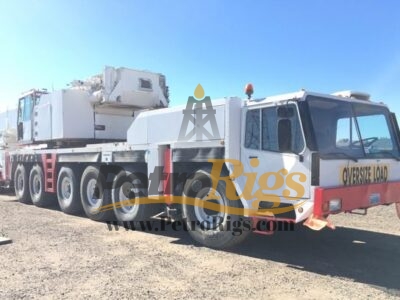 LIEBHERR 300 Ton Crane