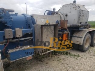 CAT Quintuplex Frac Pump