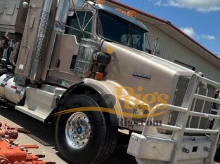 Quad Axle Kenworth T800