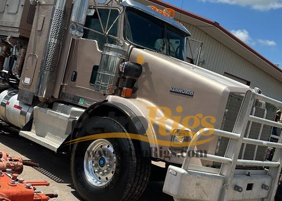 Quad Axle Kenworth T800