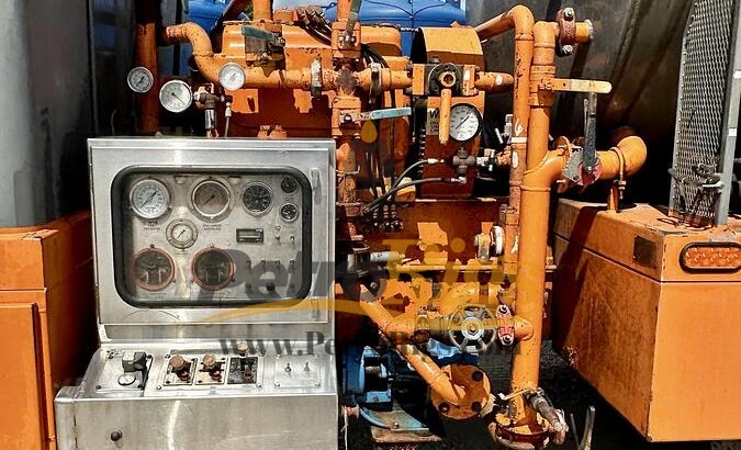MACK Hot Oil Truck