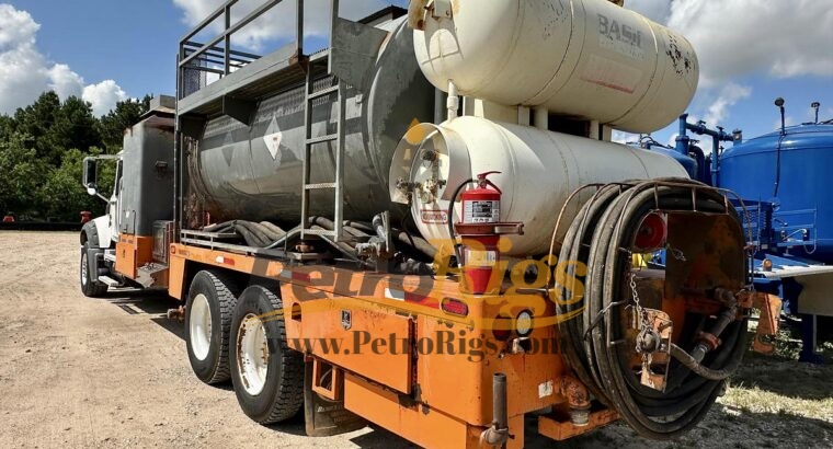 MACK Hot Oil Truck